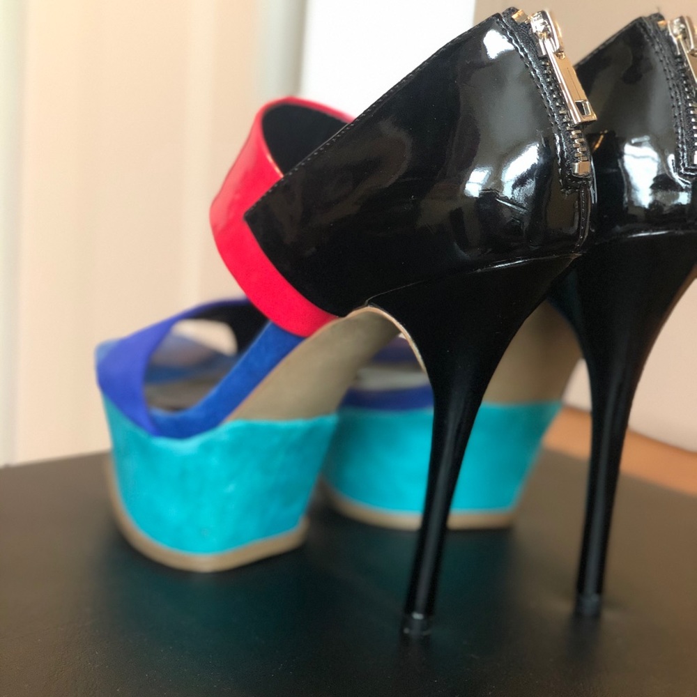 Jessica Simpson Platform Heel